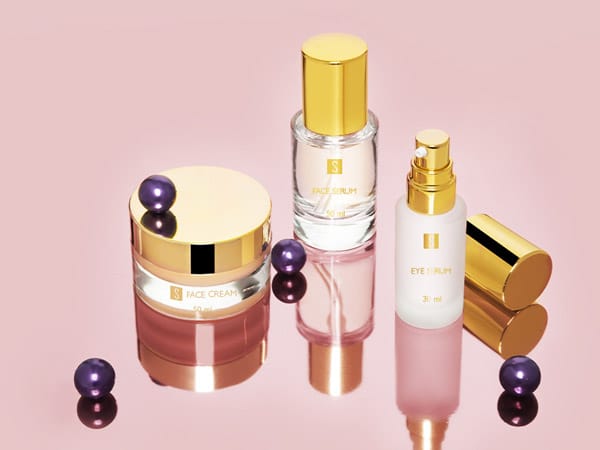 Metallization-of-lipstick-holders-and-cosmetic-packaging Metallization-of-lipstick-holders-and-cosmetic-packaging